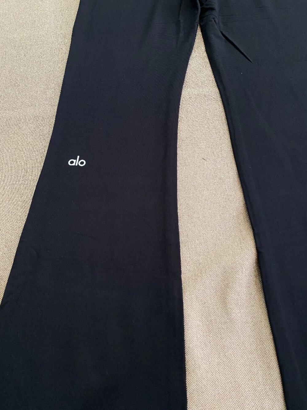 ALO Yoga Sway Bootcut Sweatpant NWT Athleisure Flare|S & M Only💖Limited Stock - Picture 5 of 7